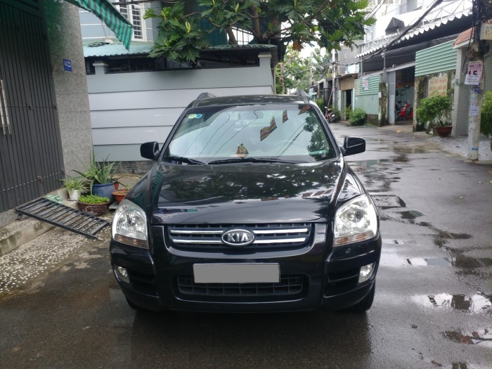 Mình cần bán Kia Sportage đen mt 2008 hai cầu máy dầu xe rất đẹp.