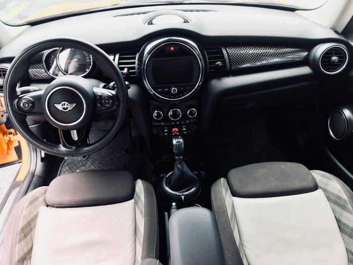 Bán Mini copper S 2016 tự động vàng cam cực độc nhé.