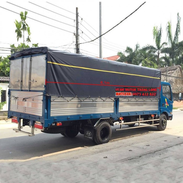 Xe tải 1,9T thùng dài 6,1m vào thành phố ban ngày