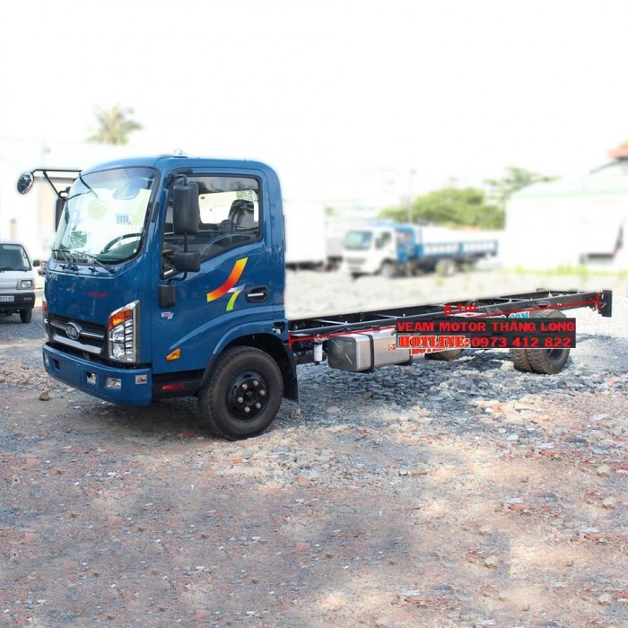Xe tải 1,9T thùng dài 6,1m vào thành phố ban ngày