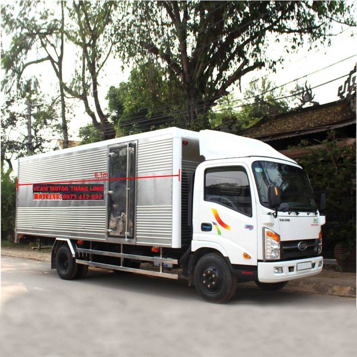Xe tải 1,9T thùng dài 6,1m vào thành phố ban ngày