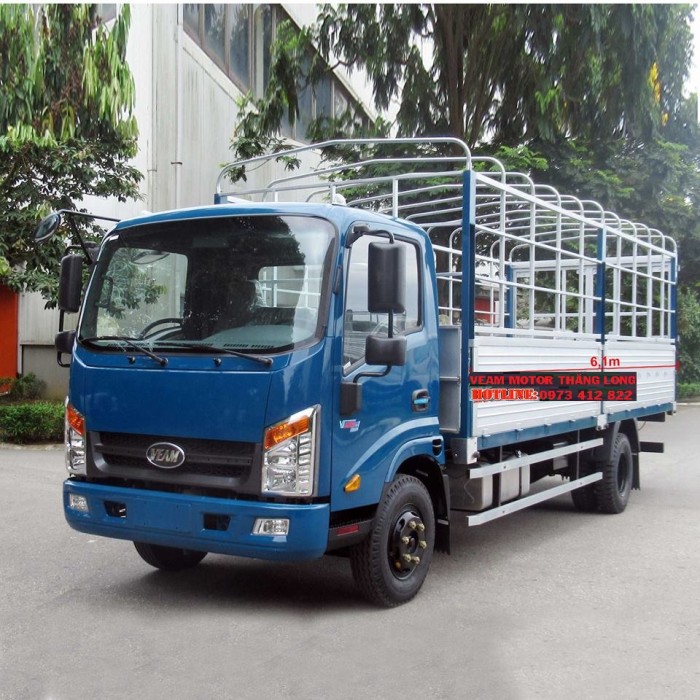 Xe tải 1,9T thùng dài 6,1m vào thành phố ban ngày
