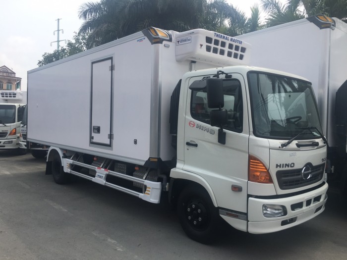 Xe tải đông lạnh Hino FG