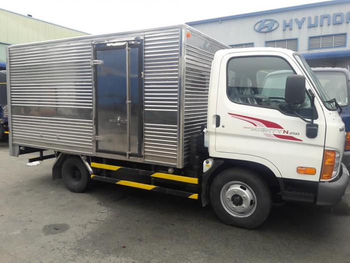 Báo Giá Xe Tải Hyundai N250 2.5 Tấn Thùng Kín , Hỗ Trợ Vay Đến 90%