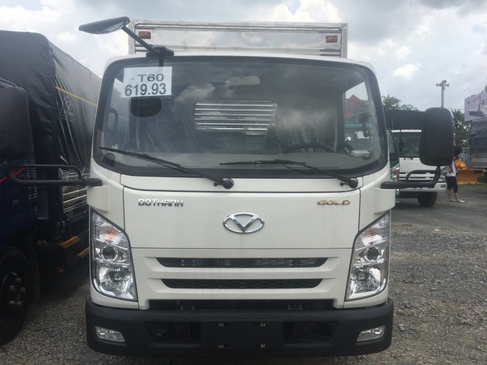 Xe tải Hyundai thùng kín 2 tấn 4 và 3 tấn 4/ hỗ trợ vay vốn ngân hàng.