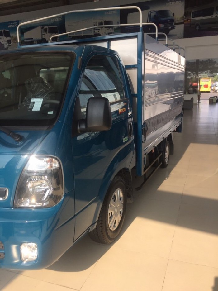 Xe tải Thaco Kia K200, tiêu chuẩn khí thải euro 4, tải trọng 1990Kg/ 1,99T/ thùng mui bạt/ thùng kín/ thùng lửng - Có xe giao ngay, hỗ trợ trả góp đến 80%.