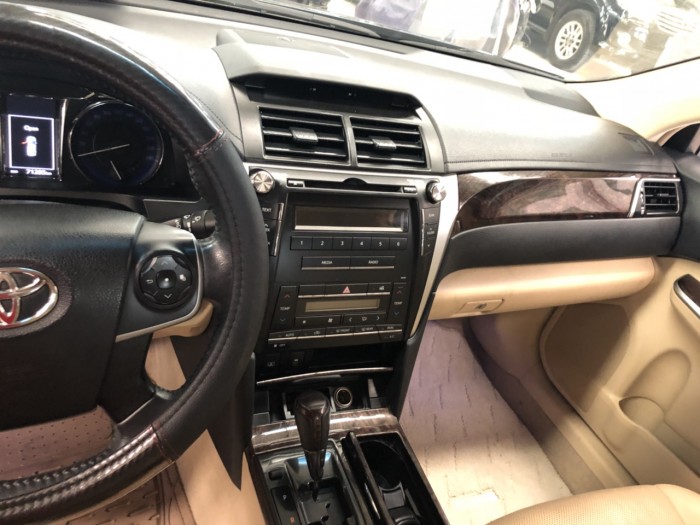 Bán Camry 2015, xe chính hãng Toyota, có trả góp, giá còn giảm tốt