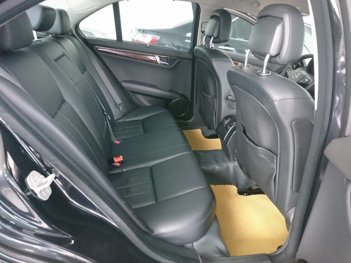 Bán Mercedes Benz C250 2010 CGI màu đen