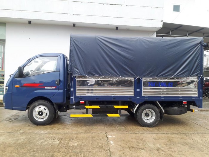 Xe tải Hyundai 1.9 tấn thùng mui bạt 3.54m