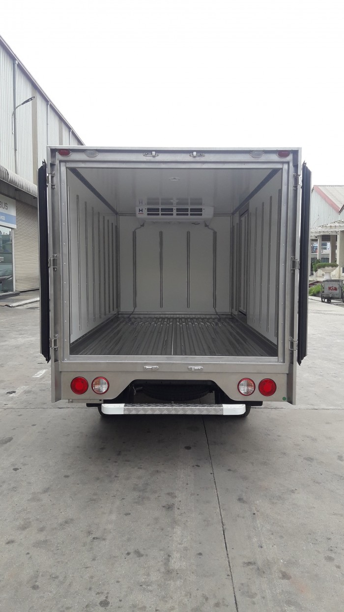 Bán Xe Tải Kia K250 Thùng Đông Lạnh Đời 2018 Euro 4
