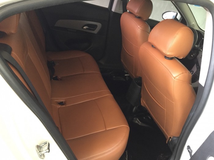 Bán chevrolet Cruze sx2k16 màu trắng