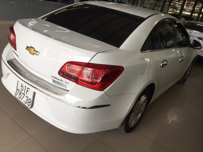 Bán chevrolet Cruze sx2k16 màu trắng