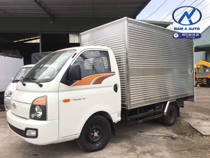 Xe Tải Hyundai Poter H150 Thùng Kín Inox