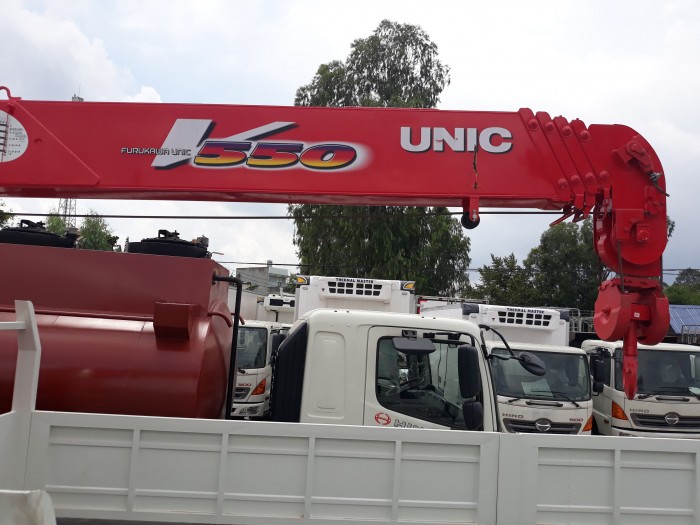 Xe HINO 15 Tấn Gắn Cẩu UNIC 5 Tấn