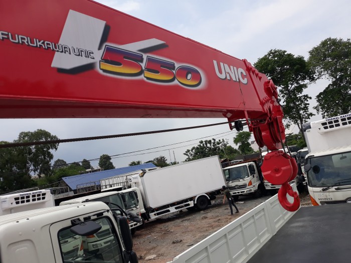 Xe HINO 15 Tấn Gắn Cẩu UNIC 5 Tấn