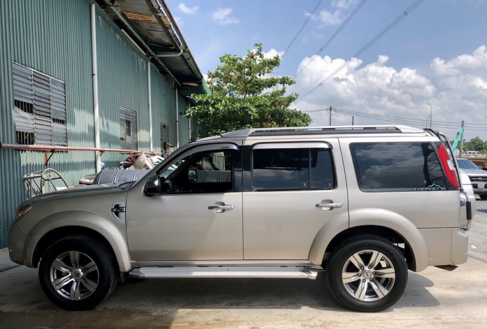 Everest 2009 số tự động, xe nguyên zin 1 đời chủ, đi 86000, cực hot!!!
