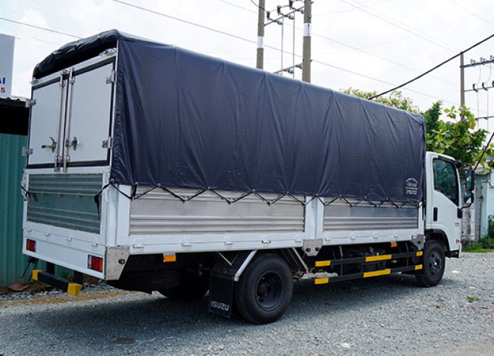 Xe tải Isuzu 3.5 tấn, thùng mui bạt, trả trước 80 triệu, giao xe ngay