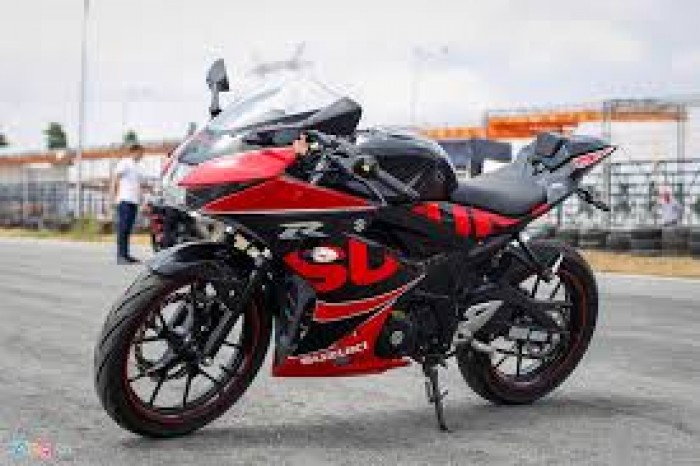 Xe côn tay suzuki GSX R 150