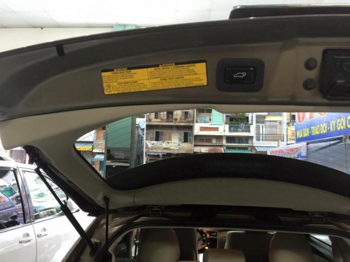 Bán Toyota Venza 3.5 V6 AT đời 20110 nhập Mỹ màu Vàng Biển Hà Nội