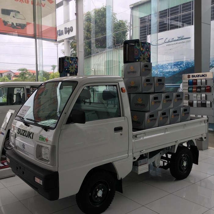 Bán Suzuki truck 5 tạ hỗ trợ trả góp 75%, khuyến mại thuế trước bạ 100%. giao xe trong ngày