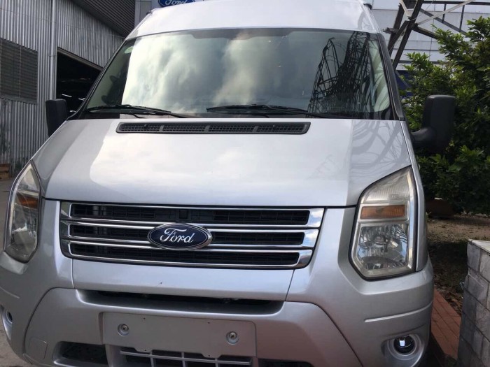 Bán Ford Transit sx 2014 màu ghi vàng