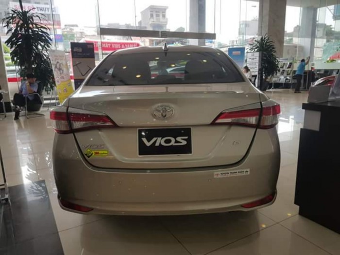 Giá xe Toyota Vios 1.5G CVT 2018, giao xe ngay, hỗ trợ trả góp lãi suất cực kỳ thấp