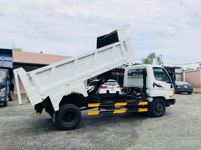 Xe Ben Thaco, vách 4 sàn 5 . bao bền , bao chất lượng