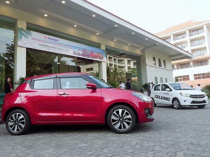 Suzuki Swift 2018 nhập khẩu nguyên chiếc Thái Lan