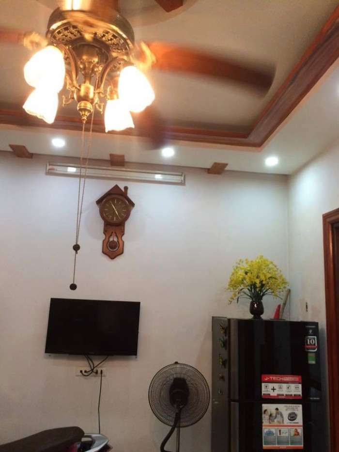 Bán Nhà Ngõ 10 Tôn Thất Tùng, 34m2* 4 tầng