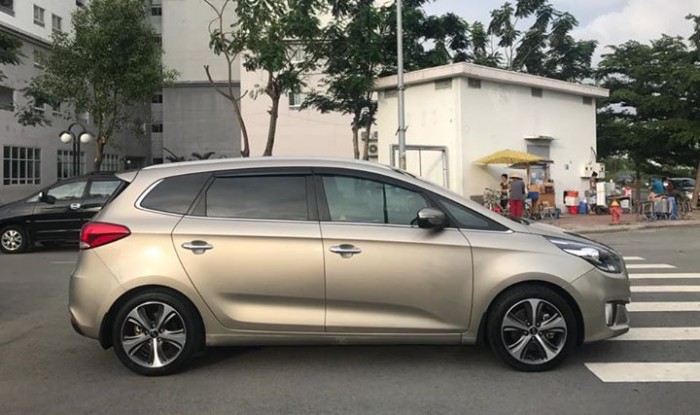 Kia Rondo 2015 vàng cát tự động một chủ trước giờ.