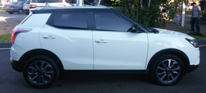 Cần bán gấp xe Tivoli ssangyong 2017 at 1.6 Full