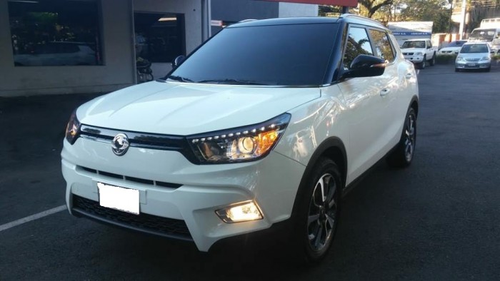 Cần bán gấp xe Tivoli ssangyong 2017 at 1.6 Full