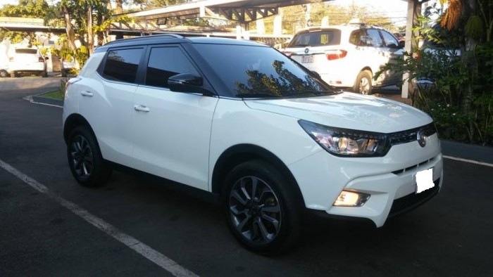 Cần bán gấp xe Tivoli ssangyong 2017 at 1.6 Full