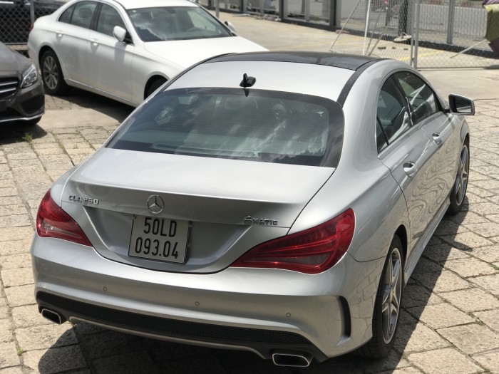 Bán xe Mercedes CLA250 Bạc 2017 chính hãng siêu lướt