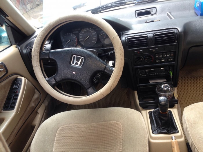 Honda Accord 1995 số sàn, màu xanh nhập khẩu