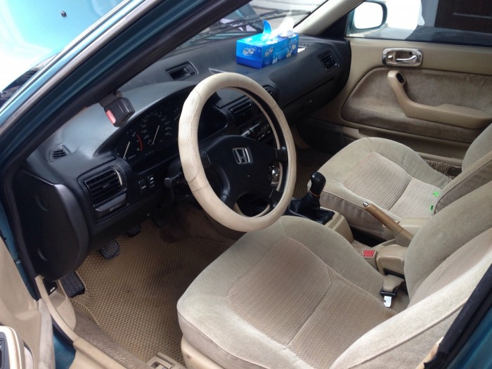 Honda Accord 1995 số sàn, màu xanh nhập khẩu