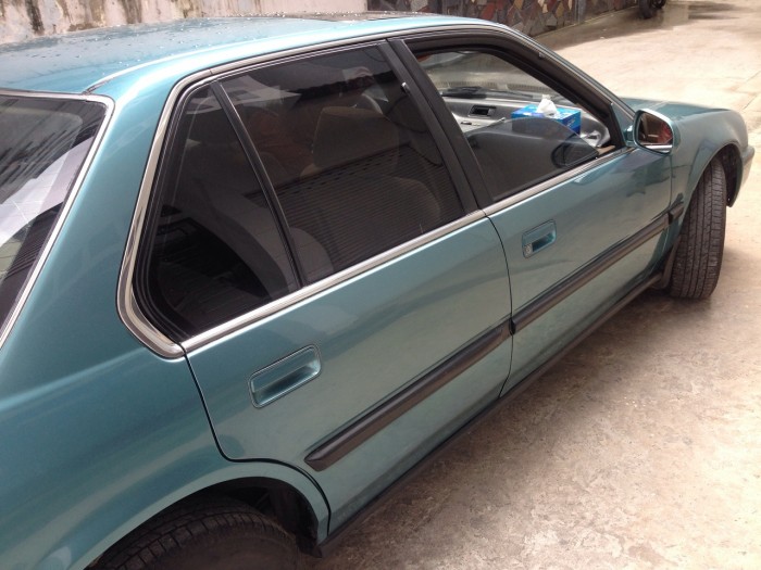Honda Accord 1995 số sàn, màu xanh nhập khẩu