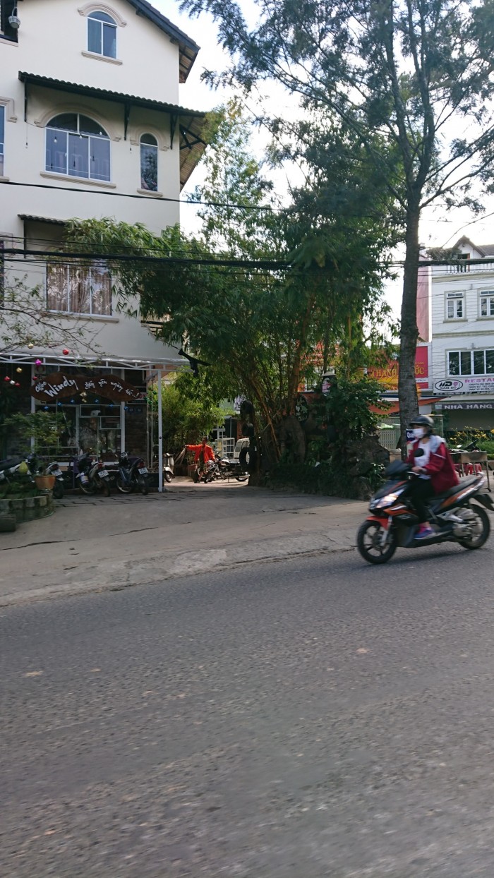 Bán khách sạn mặt tiền đường Đào Duy Từ ,phường 3, Đà Lạt