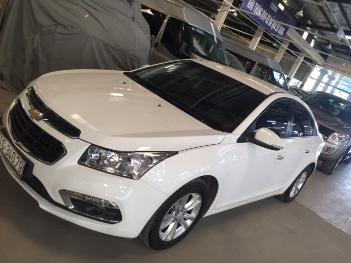 Bán Chevelot Cruze sx 2017 màu trắng