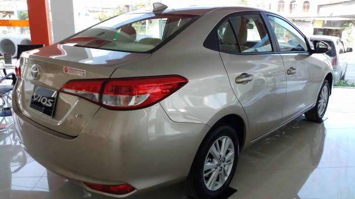 Xe Vios 2019 HOÀN TOÀN MỚI, mới 100%, khuyến mãi siêu ưu đãi, tặng bảo hiểm thân xe, có xe giao ngay