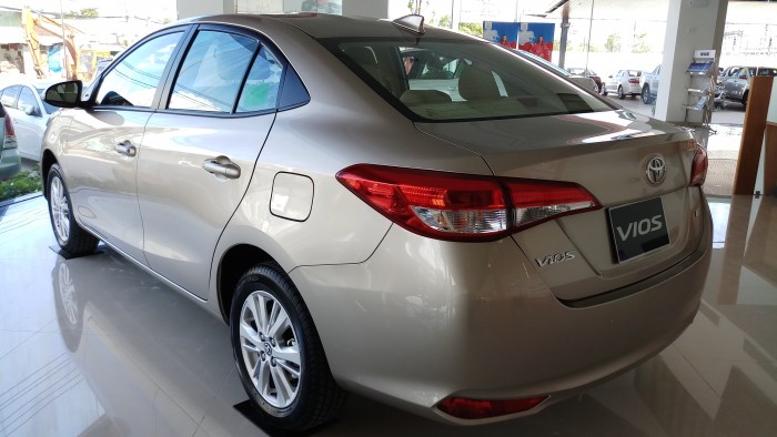 Xe Vios 2019 HOÀN TOÀN MỚI, mới 100%, khuyến mãi siêu ưu đãi, tặng bảo hiểm thân xe, có xe giao ngay