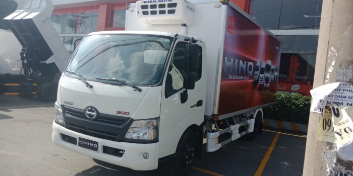 Xe tải Hino đông lạnh 3.4 tấn