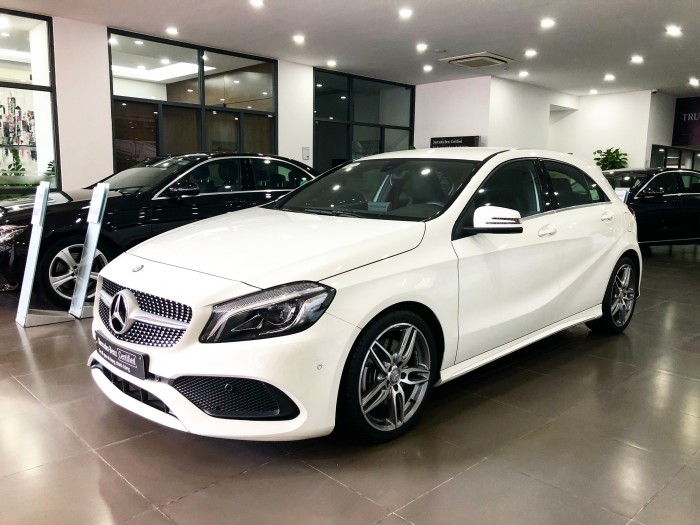Bán Mercedes A250 AMG Trắng chạy lướt giá cực hợp lí