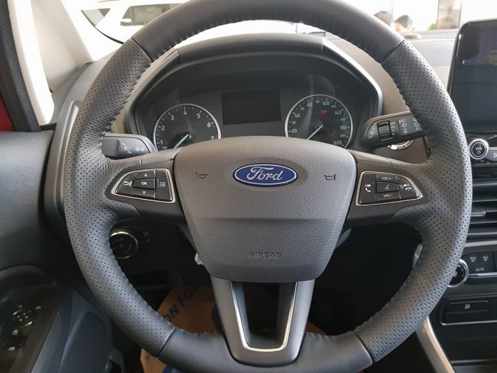 Ford Ecosport 2018, nhận xe chỉ cần 150 triệu, giao xe ngay đủ màu, hỗ trợ vay 80% không cần chứng minh thu nhập, gói phụ kiện khuyến mãi cực khủng