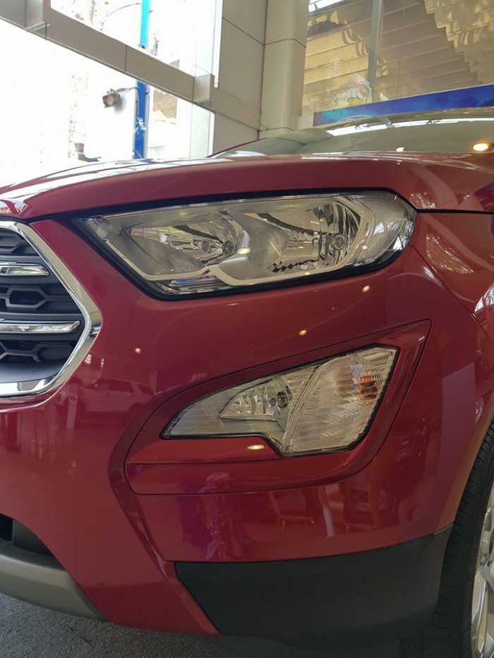 Ford Ecosport 2018, nhận xe chỉ cần 150 triệu, giao xe ngay đủ màu, hỗ trợ vay 80% không cần chứng minh thu nhập, gói phụ kiện khuyến mãi cực khủng