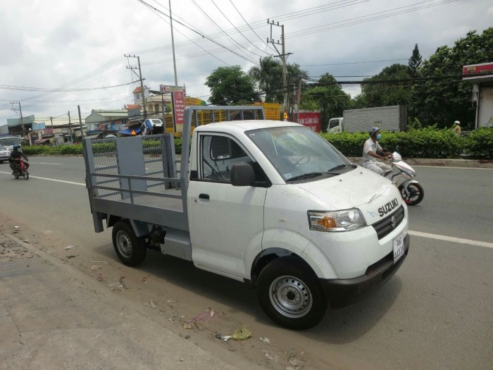 Suzuki pro cứu hộ xe máy