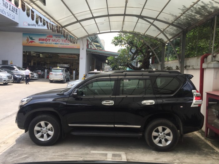 Bán xe 7 chỗ Toyota Prado màu Đen đời 2015 trả góp