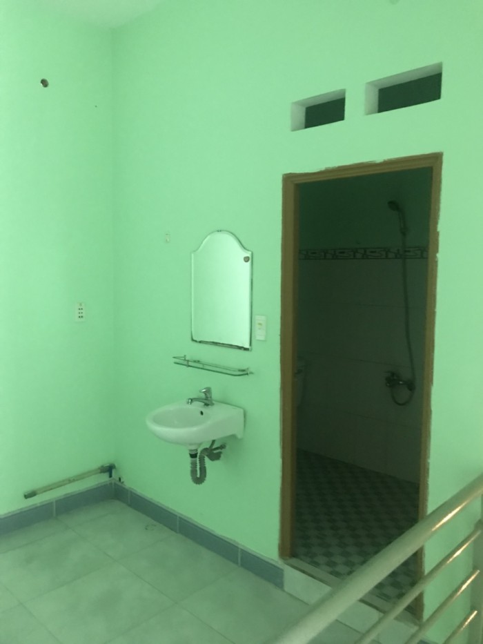 Bán nhà 1 trệt 1 lầu, phường linh tây, Quận thủ đức, tp. HCM.