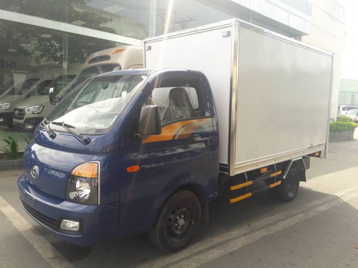 Xe Tải Hyundai H150 1.5 Tấn Thùng Kín Composite , Giao Xe Ngay Tặng Tiền Mặt Đến 20 Triệu