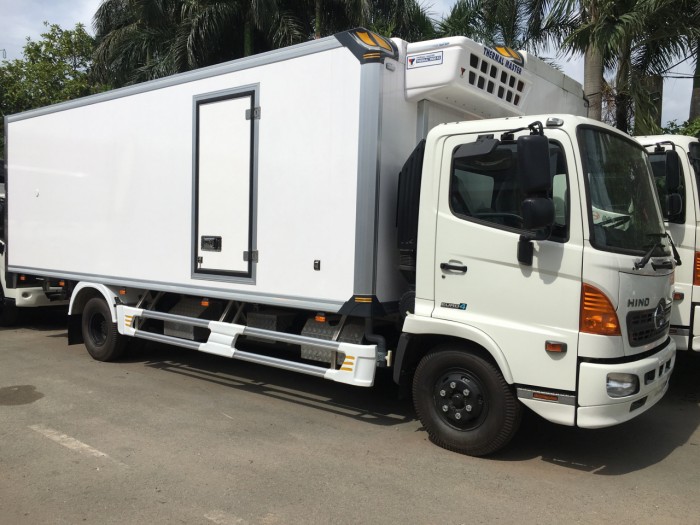 Giá Xe Tải Hino 6 Tấn Euro 4 Thùng Đông Lạnh Chở Hải Sản, Rau Củ